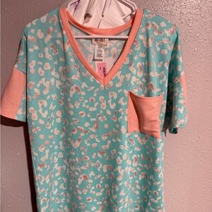 BiBi Aqua and Coral Patterned V-Neck Top
